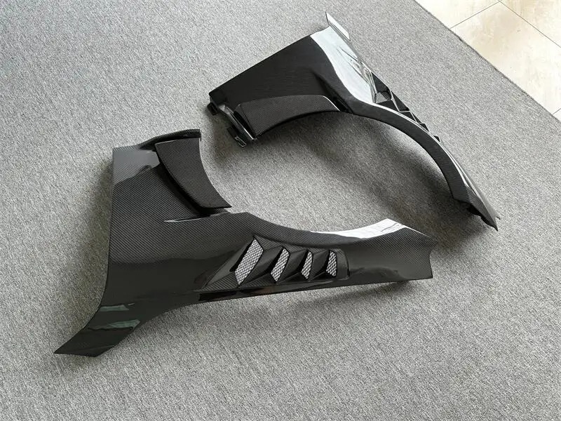 Dry Carbon Fiber G87 M2 Side Fenders for  G87 M2 2023